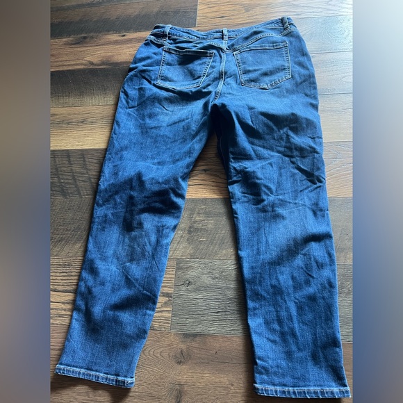 Lane Bryant Women’s Size 14 blue jeans - Picture 1 of 3